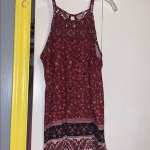 Spaghetti strap u-neck shirt.